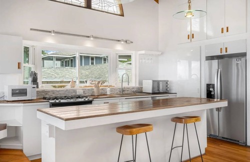 Pupukea Maison | OceanFront Bliss! Direct beach access to Pipeline/Eukai BeachPark