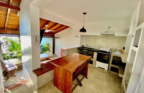 Portinho Copropriété | Oceanfront, complete houses with 2 suites, equipped kitchen, air conditioning