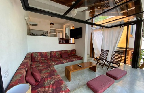 Portinho Copropriété | Oceanfront, complete houses with 2 suites, equipped kitchen, air conditioning