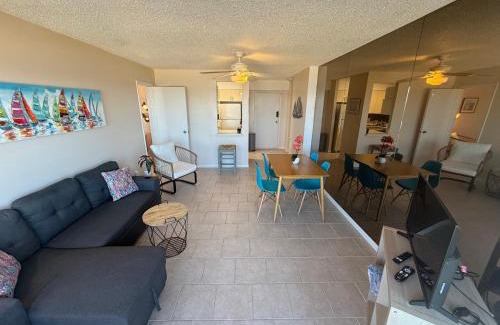 Northeast Virginia Beach Maison | Oceanfront condo, ocean view and indoor pool
