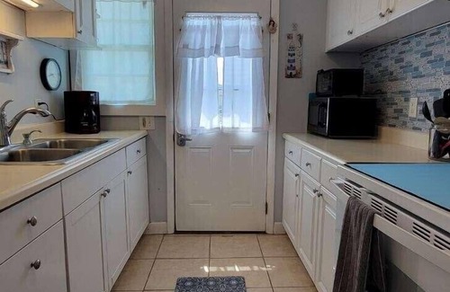 Ocean Cay Cottage | Cottage Beachcomber B Oceanfront avec vue imprenable et sur la plage!