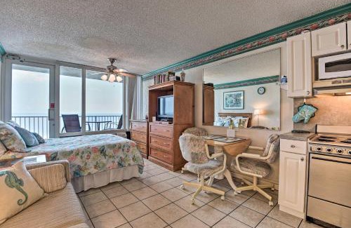 Daytona Beach Shores Appartement | Oceanfront Daytona Beach Studio with Balcony