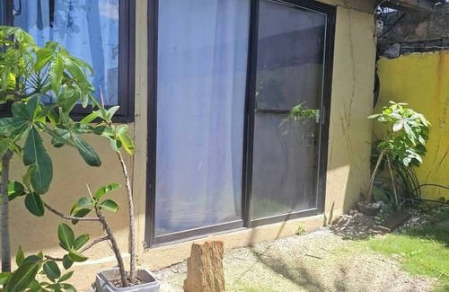 Puerto Galera Maison | Oceanfront Guest House