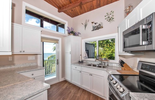 Cutthroat Harbor Estates Maison | Oceanfront Home With Large Private Deck with boat dockage