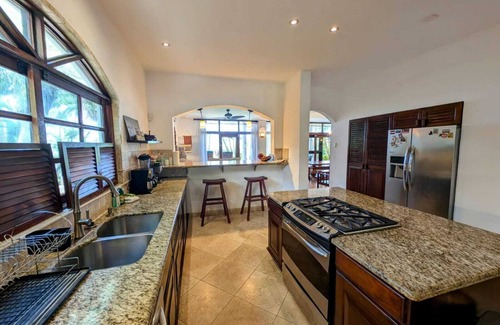 Playa Negra Maison | Oceanfront Home/Very Relaxing / Private Access to the Beach!
