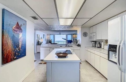 New Smyrna Beach Appartement | Oceanfront Luxury Highrise Condo-13th Floor