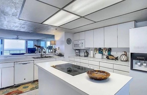 New Smyrna Beach Appartement | Oceanfront Luxury Highrise Condo-13th Floor