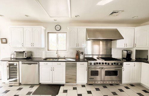 Loveladies Maison | Oceanfront 'Magic Island' Loveladies Beach House Panoramic Views