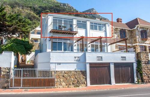 Kalk Bay Maison | Oceanfront Penthouse