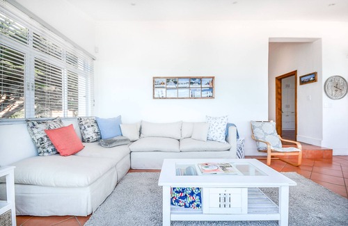 Kalk Bay Maison | Oceanfront Penthouse