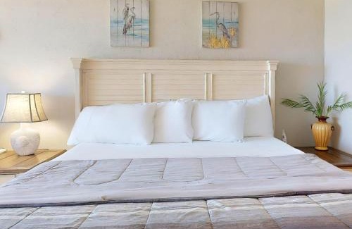 Daytona Beach Shores Hôtel | Oceanfront Serenity