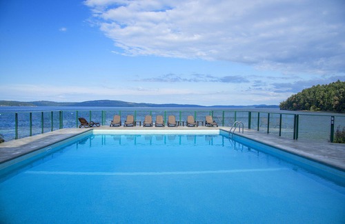 North Oyster Copropriété | OCEANFRONT avec une vue imprenable ~ Inn of the Sea ~ Oceanside Pool & Hot Tub