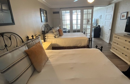 East Fort Lauderdale Station Balnéaire | OCEANFRONT Two Bed Suite! Located Directly On The Sand! Beautiful Resort!