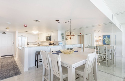 Daytona Beach Shores Copropriété | ☀Beautiful Oceanfront Condo☀ Heated Pool - NO DRIVE BEACH - Beach Equip Provided
