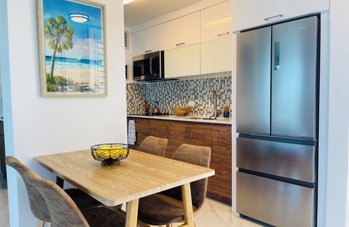 Sardinera Copropriété | Oceanfront VIEW Fajardo, 2 BDRM+2BA Condo A/C, Olympic sized Outdoor Pool, WIFI