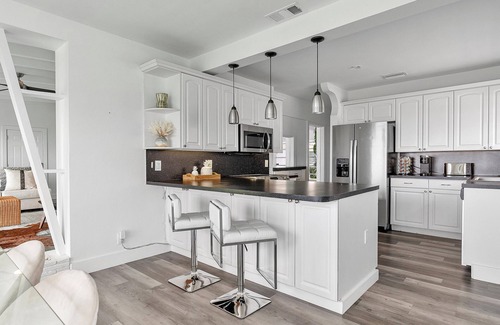 Lauderdale Beach Villa | Oceanfront Villa With Privet Beach Access !