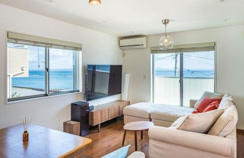 Yokosuka Maison | Oceanfront Villa Hale Kahakai - Vacation STAY 52109v