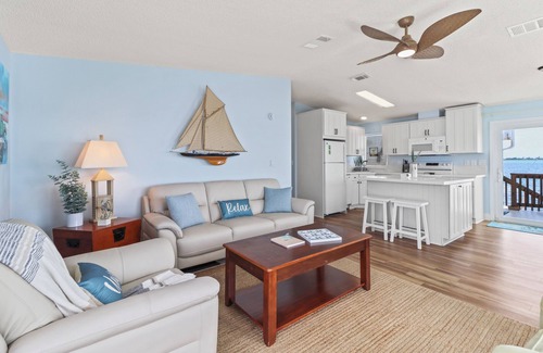 Cutthroat Harbor Estates Maison | Oceanfront w/stunning open water views and a 60-foot dock! 30 mins to Key West!
