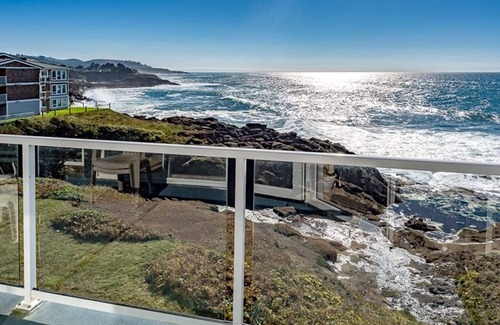 Depoe Bay Copropriété | Executive Oceanfront Top Flr Spacieux Condo, une vue impressionnante, 2 Rois / Cheminée