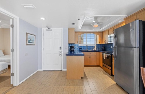 New Smyrna Beach Maison | Oceania Beach Club 406