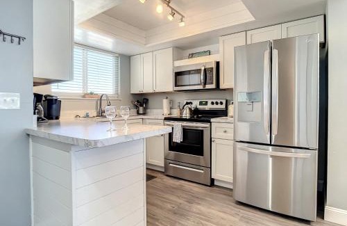 New Smyrna Beach Maison | Oceania Beach Club 706