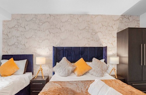 Bordesley Appartement | Oceanic Bliss: 2 BED 2 BATH + FREE PARK + Netflix