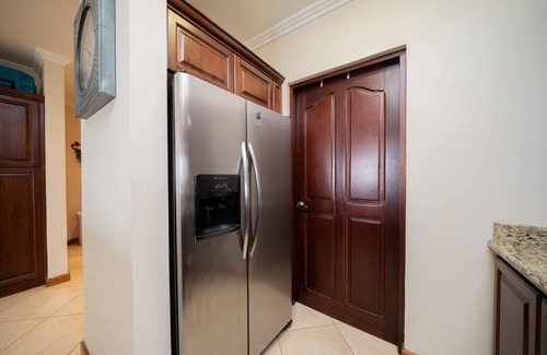 Santa Cruz Copropriété | Oceanica 825, ocean view condo, steps to the beach