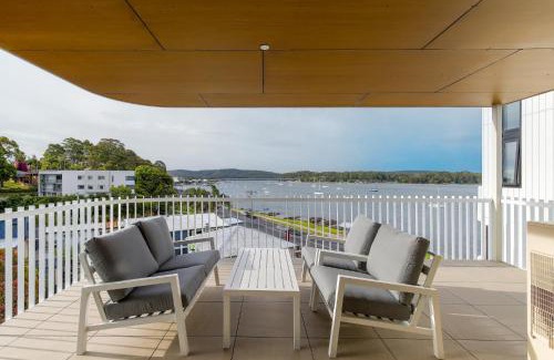 Batemans Bay Appartement | Oceanside Apartment with Bay Views