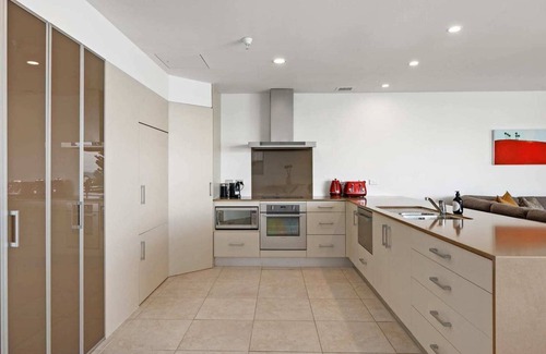 Mount Maunganui Appartement | Oceanside Bliss + Superbes vues sur la mer + Emplacement