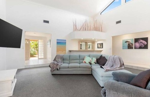 Point Vernon Maison | Oceanside Escape in Point Vernon