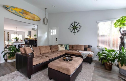 Loma Alta Maison | Oceanside Jungalow, 5 Minutes from the Beach!