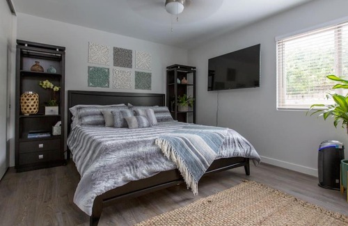 Loma Alta Maison | Oceanside Jungalow, 5 Minutes from the Beach!
