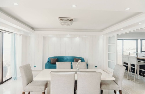 San Geronimo Appartement | Oceanview 3-bedroom apartment in phenomenal Santo Domingo with WiFi, AC