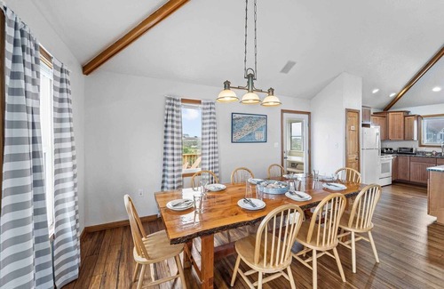 Waves Maison | SUMMER SAVINGS- Oceanview Dog Friendly w/ Saltwater Pool, Hot Tub, and Game Room
