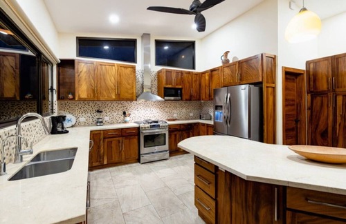 Playa Hermosa Maison | Oceanview Home Tranquil Sunsets of Hermosa Beach