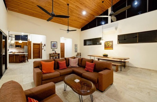 Playa Hermosa Maison | Oceanview Home Tranquil Sunsets of Hermosa Beach