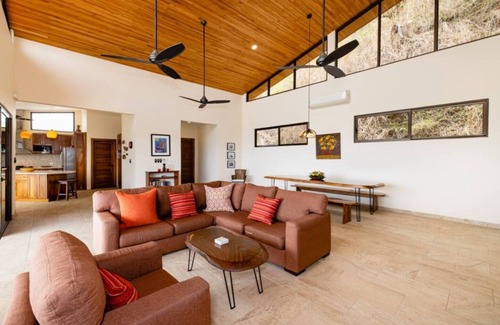 Playa Hermosa Maison | Oceanview Home Tranquil Sunsets of Hermosa Beach