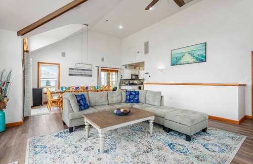 Waves Maison | SUMMER SAVINGS- Oceanview Home w/ Saltwater Pool, Hot Tub, Game Room, Basketball