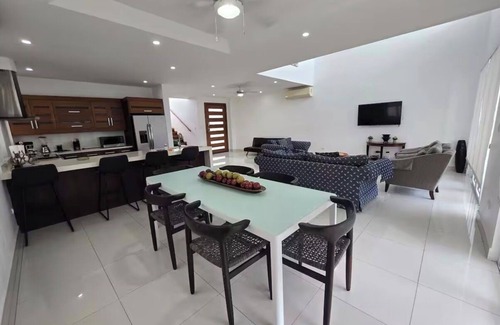 San Juan del Sur Maison | OceanView house near the Mirador Cristo de la Misericordia, city and beaches 🌊