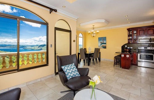 Playa Hermosa Copropriété | Beautiful Ocean View Penthouse 2 bedroom 2.5 bathroom - Casa Q
