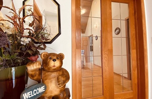 West Porpoise Bay Maison | Oceanview, Spacious, Private house heart of Sechelt