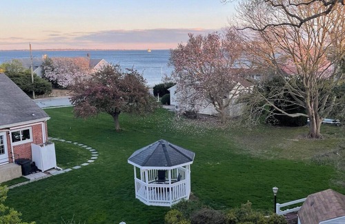 New London Villa | Spacious Oceanview Villa (Sleeps 22)