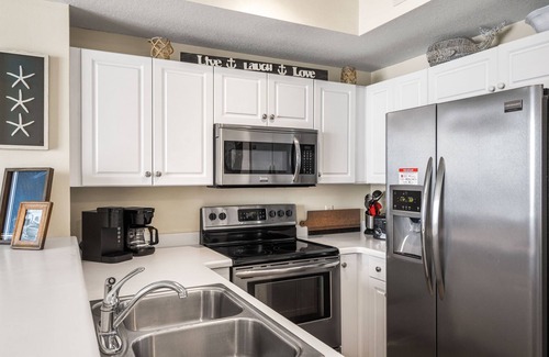 Miramar Beach Station Balnéaire | Comfortable and Quiet, West End PCB! May 2 - 9th open!