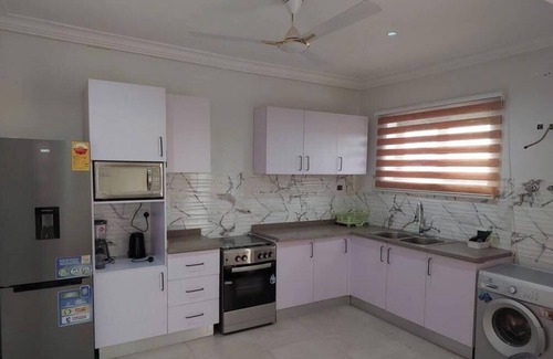 Kasoa Appartement | October Apartments 2 3 ensuite bedroom Vacation Home/Apartment in Kasoa