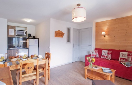 Les Deux Alpes Appartement | L'Ours Blanc by Interhome