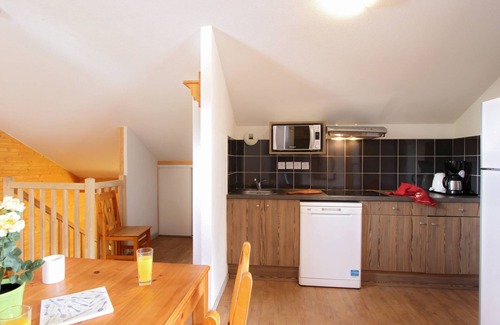 Les Deux Alpes Appartement | L'Ours Blanc by Interhome