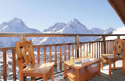 Les Deux Alpes Appartement | L'Ours Blanc by Interhome