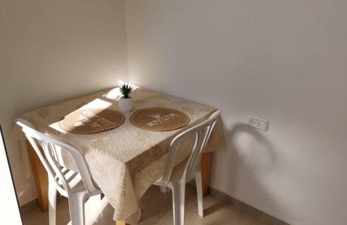 West Bank Appartement | oded Inviting housing