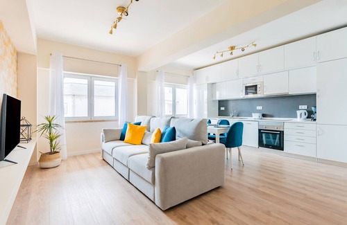Paco De Arcos Appartement | Oeiras Spacious and Modern Flat
