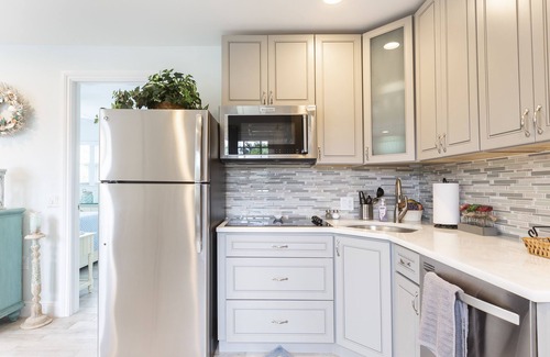 Pineapple Grove Arts District Cottage | ❤️of Delray. Dining & Beaches OPEN.CDC cleaning standard 🏖